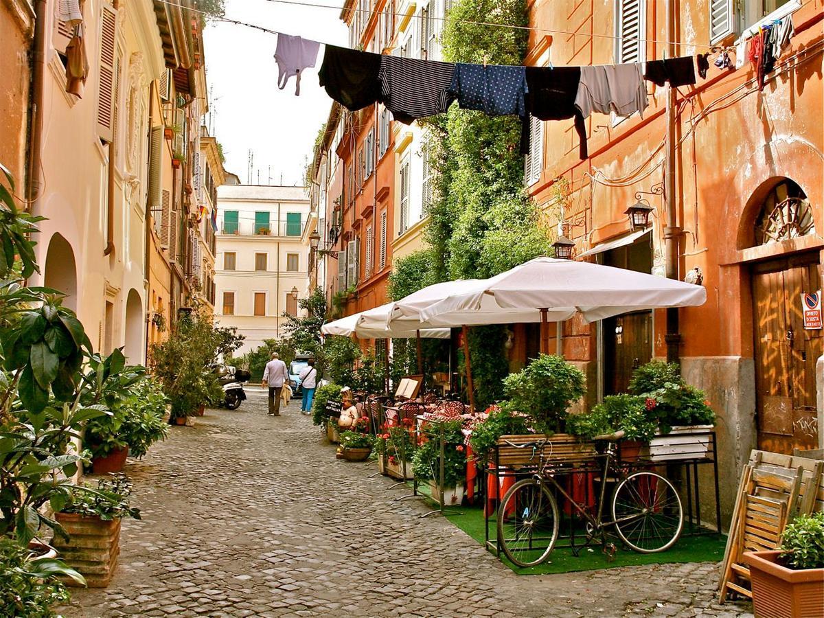 Delcinque 26 - Loft In Trastevere Рим Екстериор снимка