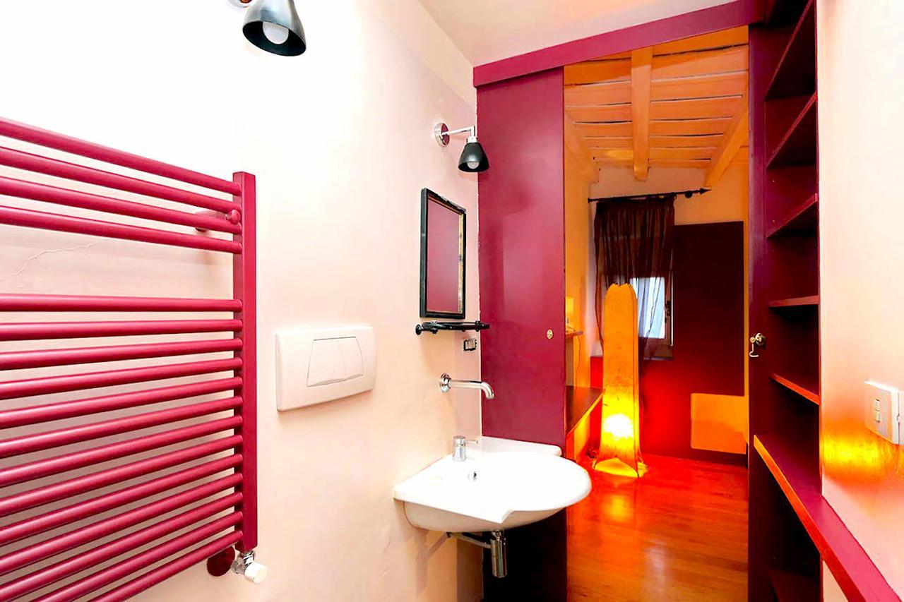 Delcinque 26 - Loft In Trastevere Рим Екстериор снимка